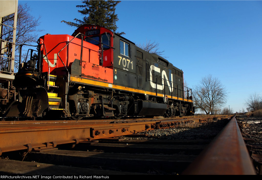 CN 7071